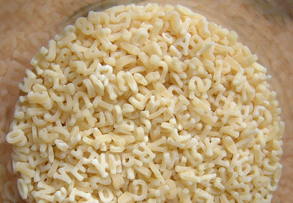 Buchstabennudeln Buchstabennudeln